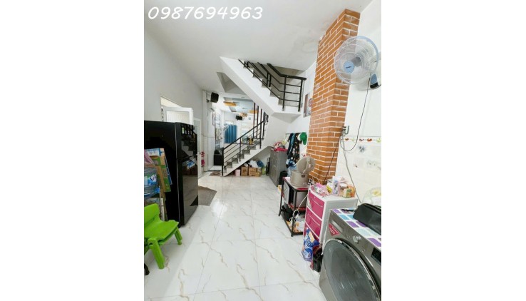 Q8 P3 PHẠM THẾ HIỂN 3 TẦNG NGAY CẦU CHỮ Y NHÀ MỚI Ở NGAY SÁT Q1 CÁCH MẶT TIỀN 20M 5.xT